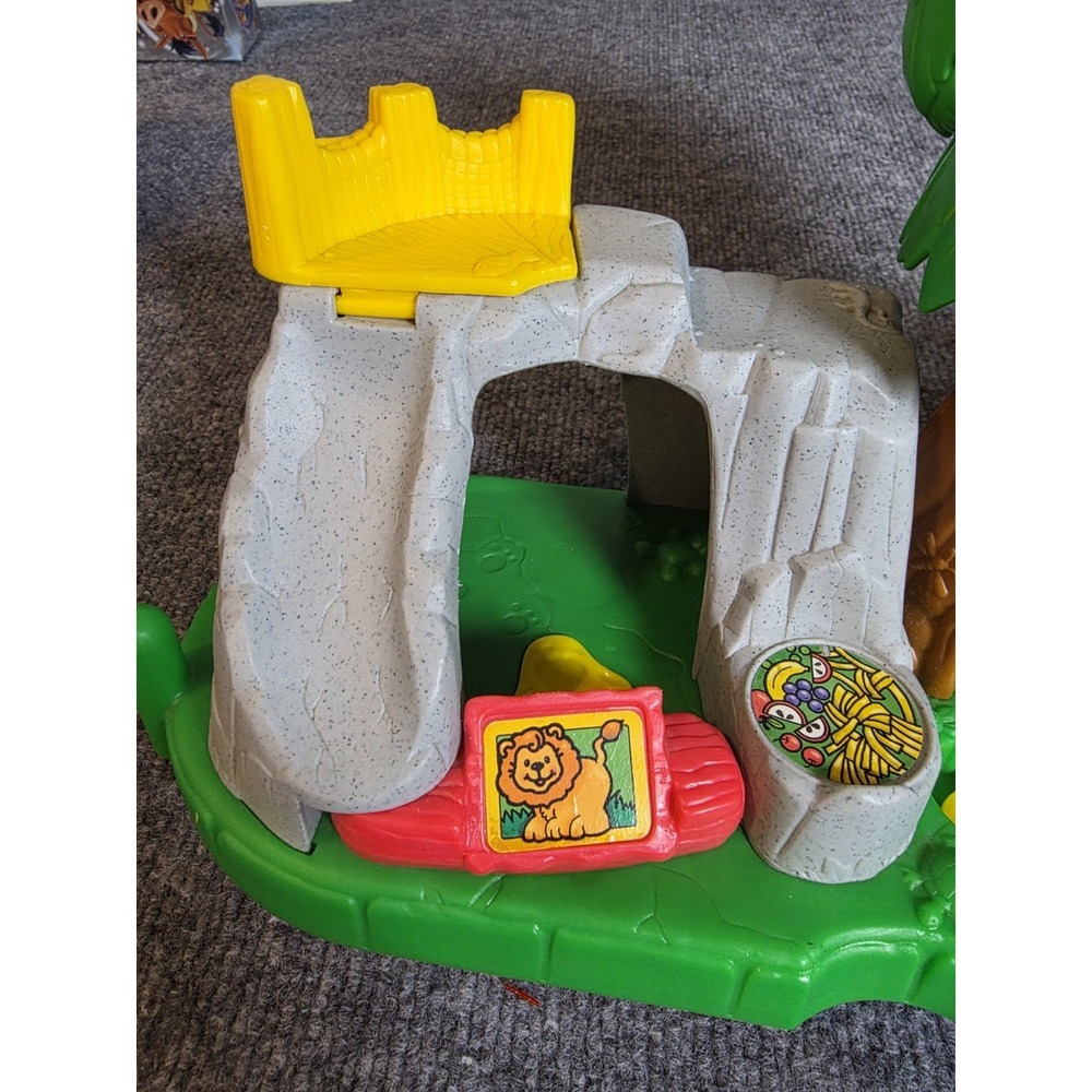 Fisher Price Little People Animal Sounds Zoo,  Playset 2001 Tested WORKS - Picture 3 of 8